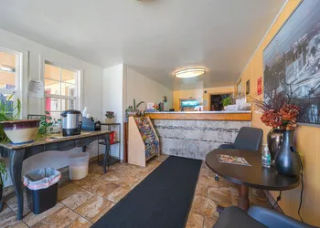 Budget Inn Gladstone By OYO - Portland/Clackamas hotel thumbnail 5
