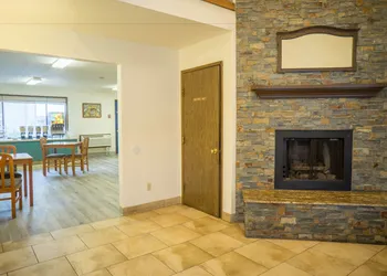 Sunnyside Inn & Suites hotel thumbnail 3