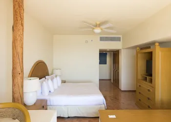 Club Regina Los Cabos hotel thumbnail 5