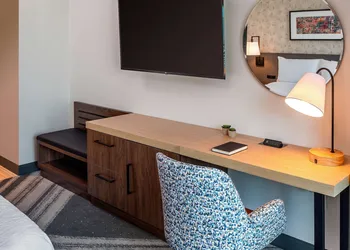 Hilton Garden Inn Austin University Capitol District hotel thumbnail 5