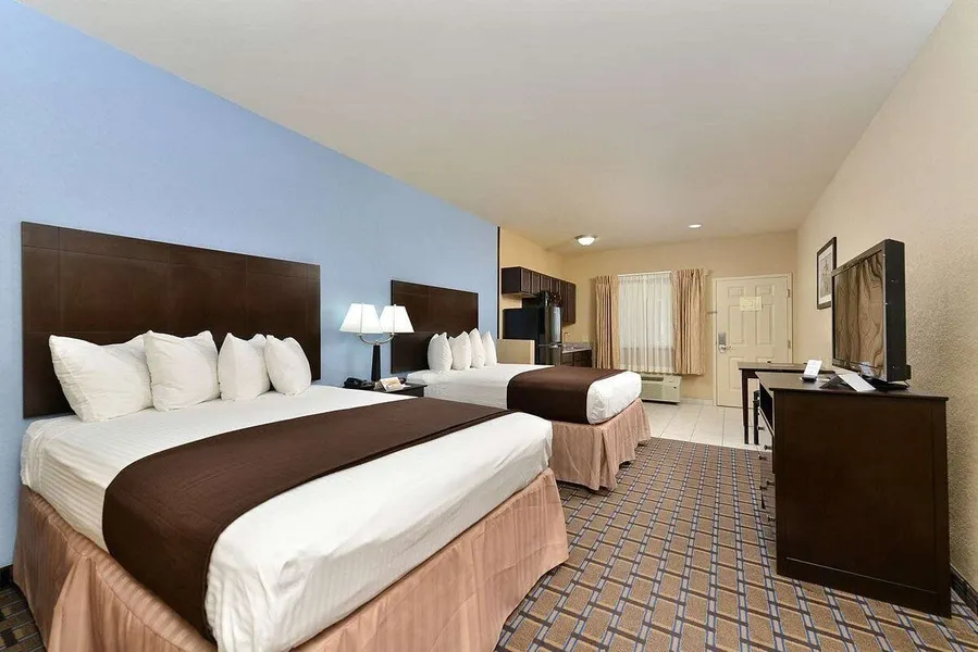 Western Inn & Suites hotel detail image 2