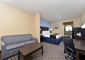 Western Inn & Suites hotel thumbnail 4