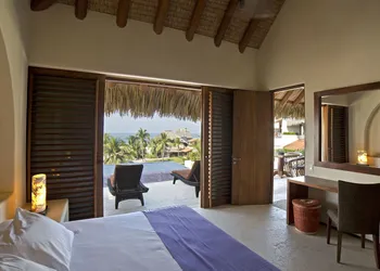 Las Palmas Luxury Villas hotel thumbnail 4