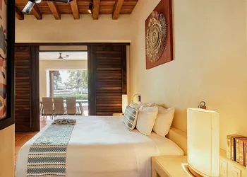 Las Palmas Luxury Villas hotel thumbnail 6