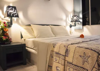 Coral Clubes Acapulco hotel thumbnail 3