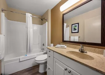 Suburban Studios Houston North I-45 hotel thumbnail 5
