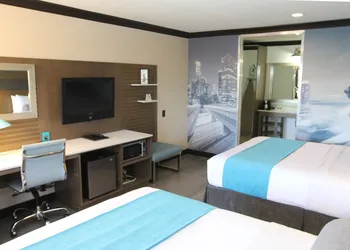 OC Hotel Costa Mesa hotel thumbnail 3