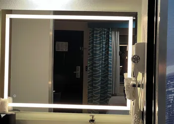 OC Hotel Costa Mesa hotel thumbnail 5