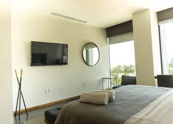 Suites BQ hotel thumbnail 4