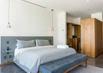 Suites BQ hotel thumbnail 6