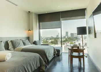 Suites BQ hotel thumbnail 8