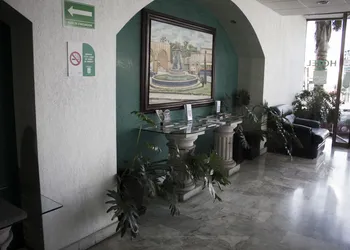 Estanza Hotel & Suites hotel thumbnail 2