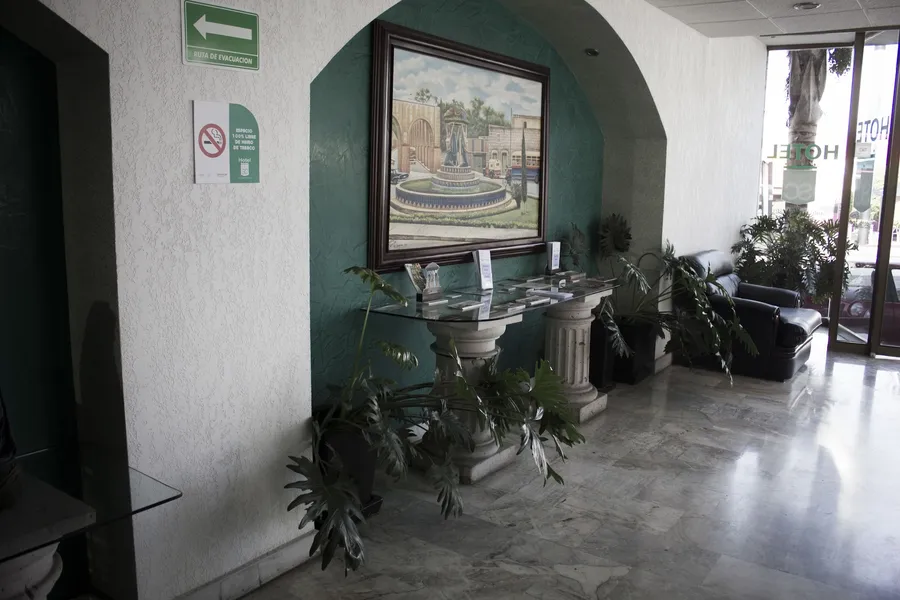 Estanza Hotel & Suites hotel detail image 2