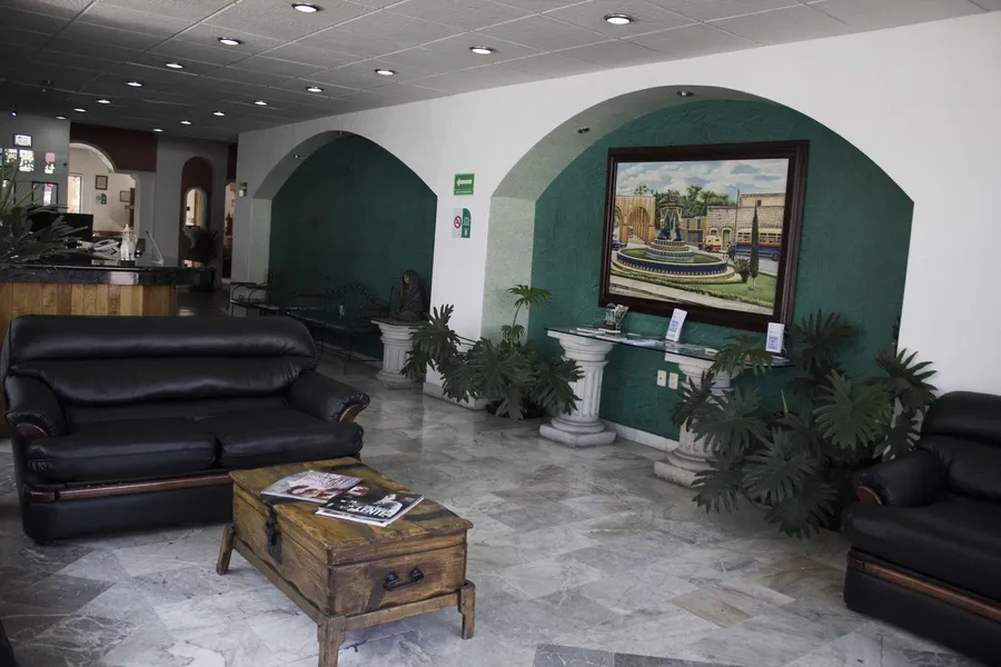 Estanza Hotel & Suites hotel detail image 6