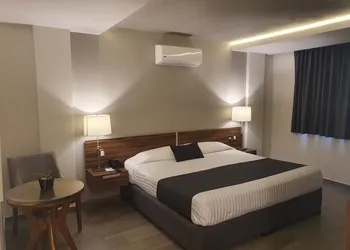 Estanza Hotel & Suites hotel thumbnail 7