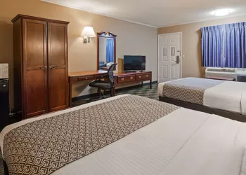 SureStay Hotel by Best Western Cameron hotel thumbnail 4