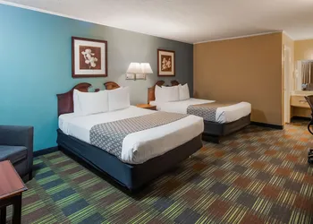 SureStay Hotel by Best Western Cameron hotel thumbnail 8