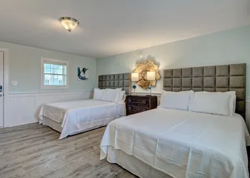 Loggerhead Inn & Suites hotel thumbnail 2