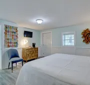 Loggerhead Inn & Suites hotel detail image 7