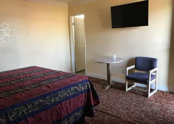 Satellite Motel hotel thumbnail 3