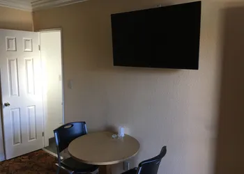 Satellite Motel hotel thumbnail 8
