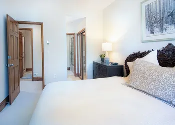 Highlands Lodge in Beaver Creek by Elevation Accommodations hotel thumbnail 4