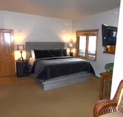 Arapahoe Lodge 1 Bed 2 Bath hotel detail image 4