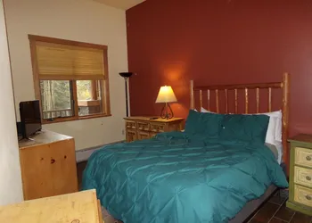 Arapahoe Lodge 1 Bed 1 Bath B hotel thumbnail 5