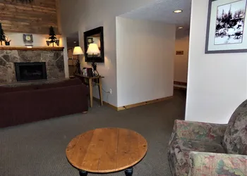 Fox Pine Lodge 3 Bed 3 Bath hotel thumbnail 3
