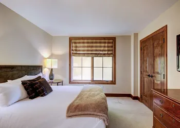 Ritz Carlton Residence Spacious with Valley Views by RedAwning hotel thumbnail 6