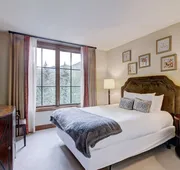 Ritz Carlton Residence Spacious with Valley Views by RedAwning hotel detail image 7
