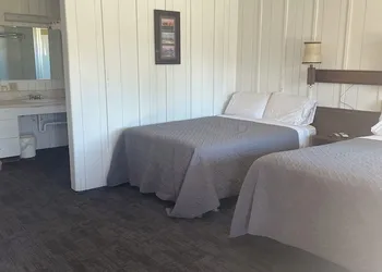 Challis Roadhouse hotel thumbnail 5