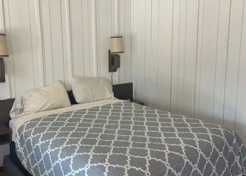 Challis Roadhouse hotel thumbnail 6