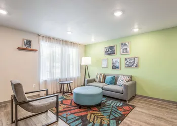 WoodSpring Suites Chicago Midway hotel thumbnail 3