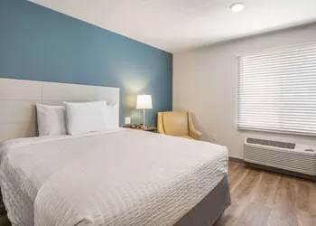 WoodSpring Suites Chicago Midway hotel thumbnail 5