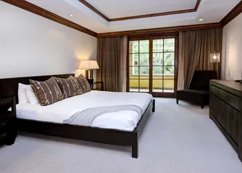 Ritz Carlton #5 2 Bedroom Condo by RedAwning hotel thumbnail 3
