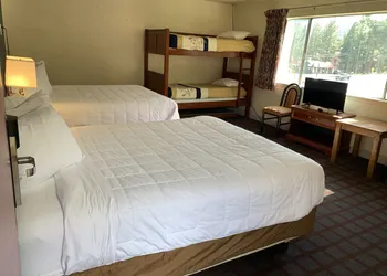 Ventura Grand Inn hotel thumbnail 7