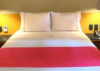 Hotel MX mas centro CDMX, Trademark Collection by Wyndham hotel thumbnail 3