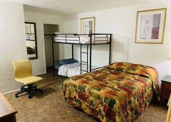 Pacheco Pass Motel hotel thumbnail 8
