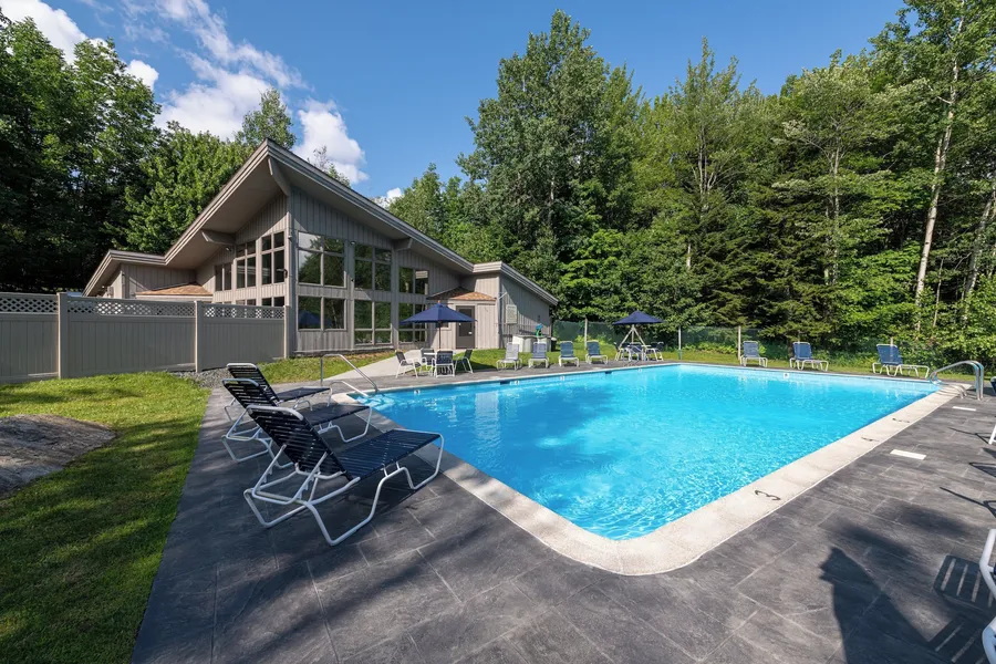 Mount Snow Lodging by Vail Resorts hotel detail image 2