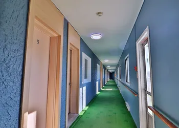 BestLiving Motel hotel thumbnail 2