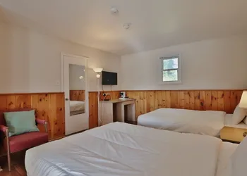 BestLiving Motel hotel thumbnail 3