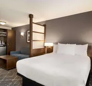 Microtel Inn & Suites by Wyndham Aurora hotel detail image 5