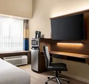 Microtel Inn & Suites by Wyndham Aurora hotel detail image 7