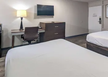 Rodeway Inn hotel thumbnail 8