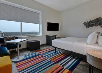 Aloft by Marriott Mooresville hotel thumbnail 6