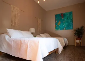 Casa Isaki hotel thumbnail 2