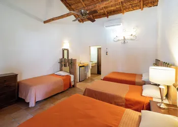 Hotel Palmas De Cortez hotel thumbnail 4