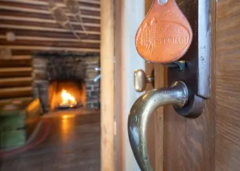 Storm Mountain Lodge Cabins & Dining hotel thumbnail 3