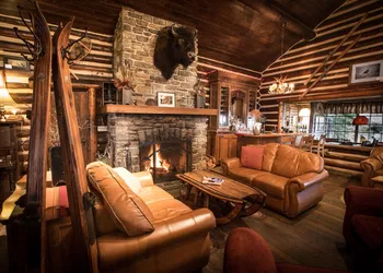 Storm Mountain Lodge Cabins & Dining hotel thumbnail 6